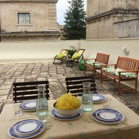 Historic Terrace Apartment Лече Екстериор снимка